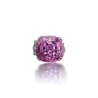 pembe safir taşlı yüzük