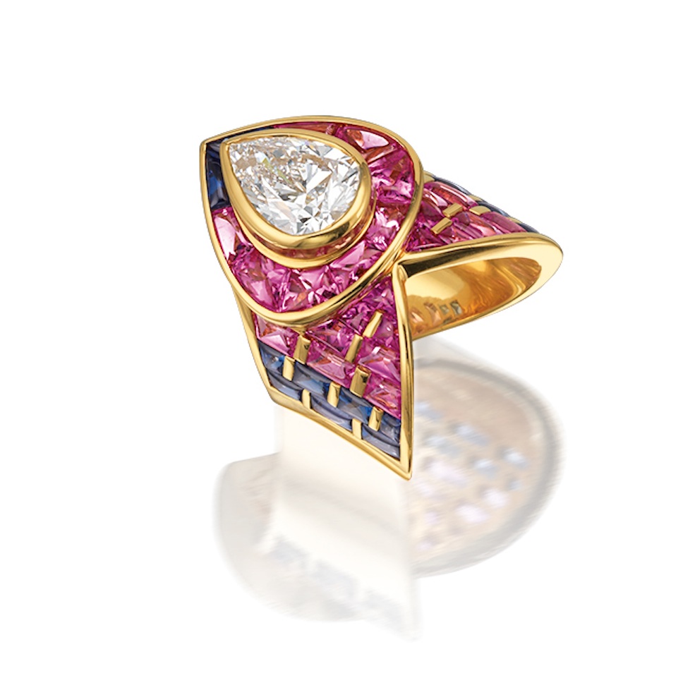 Pembe Safir Yüzük